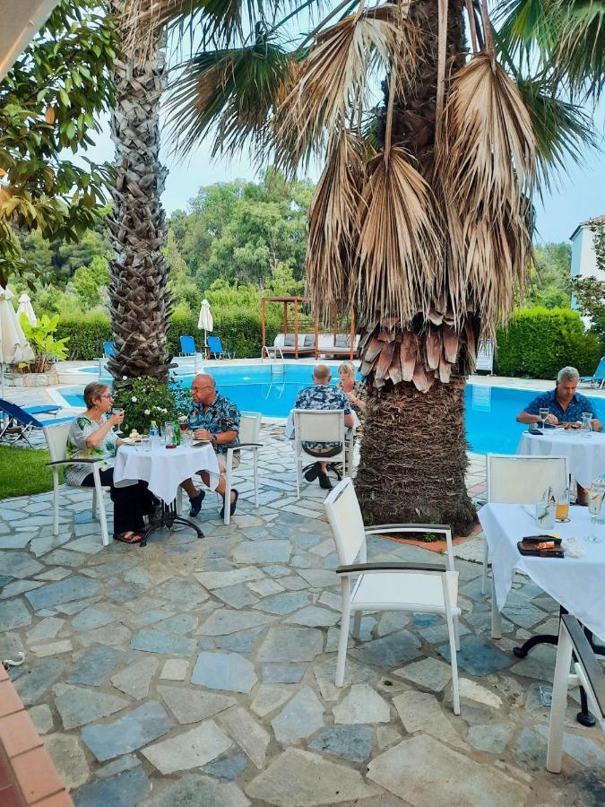 Sergios Koukounaries Esterno foto